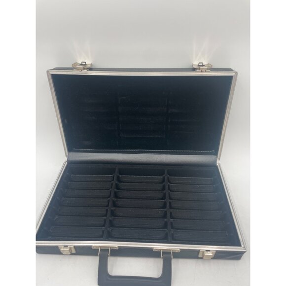 Black Leatherette Snap Lock Carrying Case For Cassettes Velvet Dividers - Picture 3 of 5